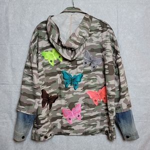 Camo Butterfly Patch Hoodie Jacket